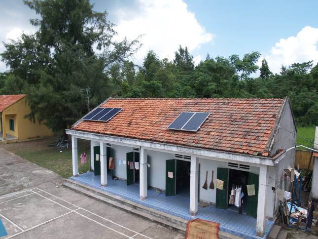 Hệ thống điện năng lượng mặt trời - giải pháp cho tình trạng khát điện ở huyện đảo Lý Sơn