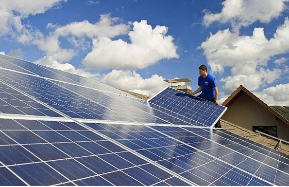 Tư vấn mua pin năng lượng mặt trời cho mọi người