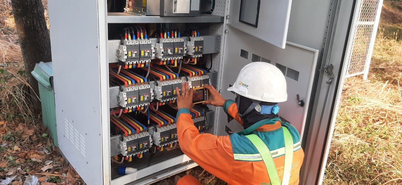 Dịch vụ sửa chữa inverter (biến tần) điện mặt trời | GP Tech kiem tra sua chua tu dien solar | GP Tech