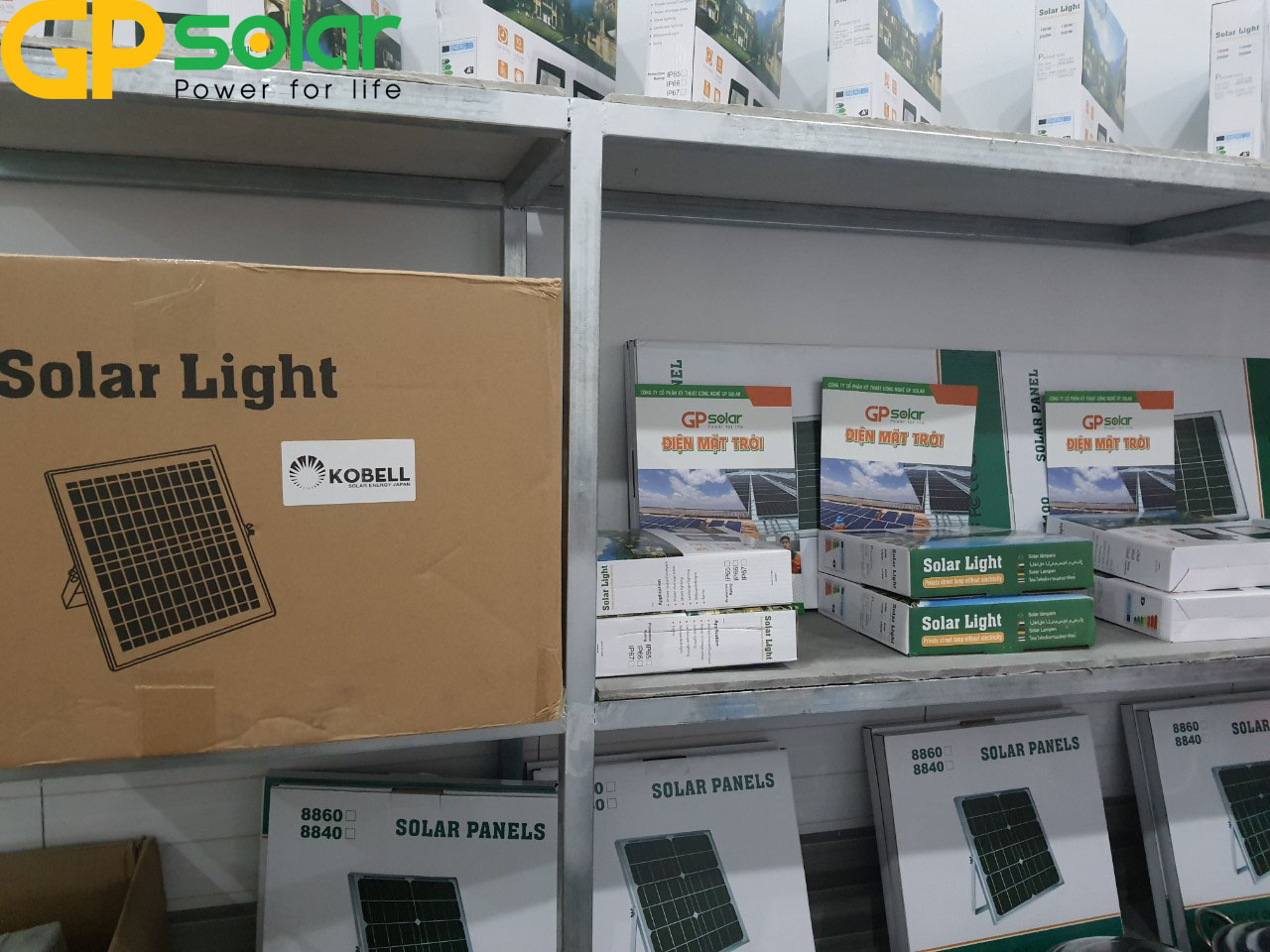 Xu hướng hiện nay sử dụng đèn năng lượng mặt trời | GP Tech Khu trung bày đèn năng lượng mặt trời GPtech