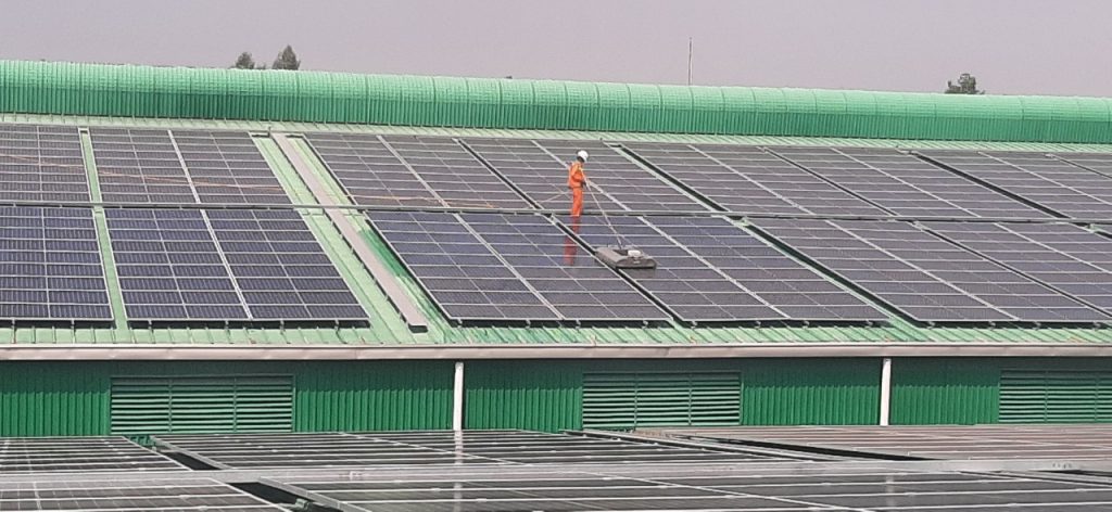 Kiểm tra bảo trì định kỳ và khắc phục sự cố điện mặt trời áp mái tại Đồng Nai | GP Tech rua pin mat troi van hanh nha may | GP Tech