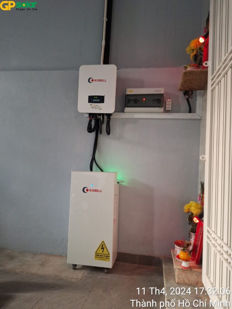 Tấm pin năng lượng mặt trời AE SOLAR 550/580Wp | GP Tech inverter hybrid 5kw luu tru 15kwh | GP Tech