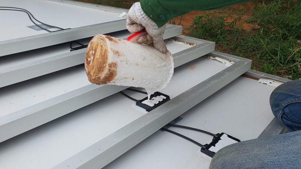 Dịch vụ thay thế và sửa chữa pin mặt trời tại GP Solar | GP Tech kiem tra xu ly loi pin mat troi | GP Tech