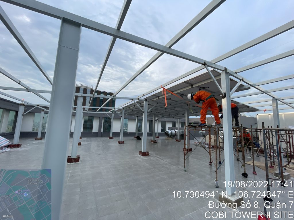 Lắp điện năng lượng mặt trời cho tòa nhà văn phòng Quận 7 | GP Tech cong ty dien mat troi GPSOLAR | GP Tech