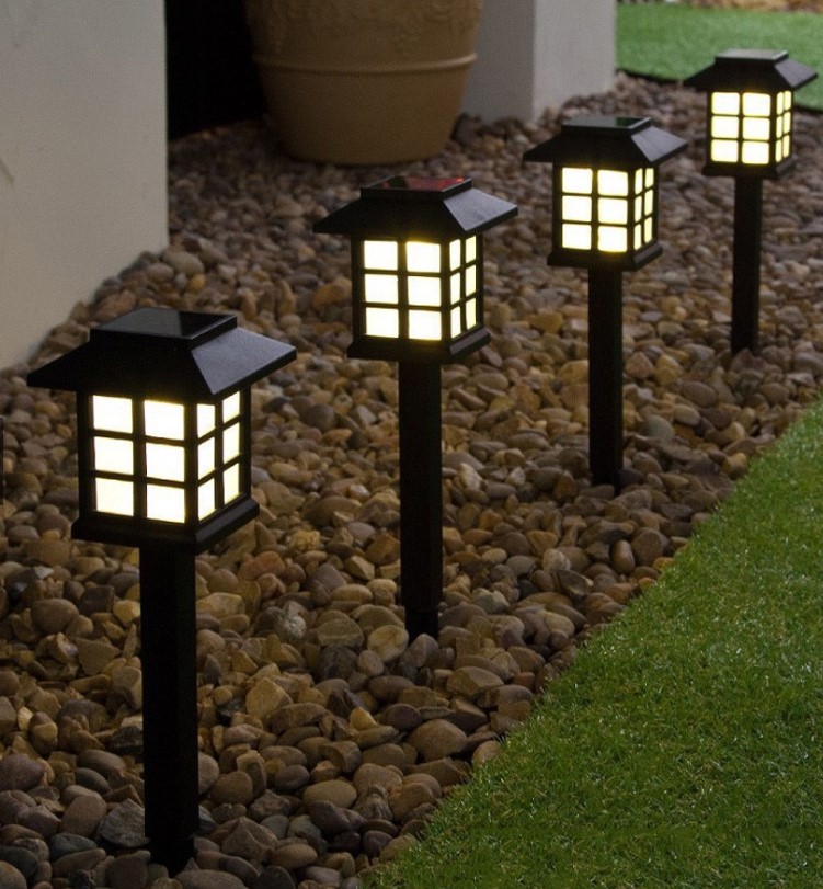 Tổng hợp các mẫu Đèn Năng Lượng Mặt Trời Sân Vườn mua nhiều nhất | GP Tech den san vuon dang cot | GP Tech