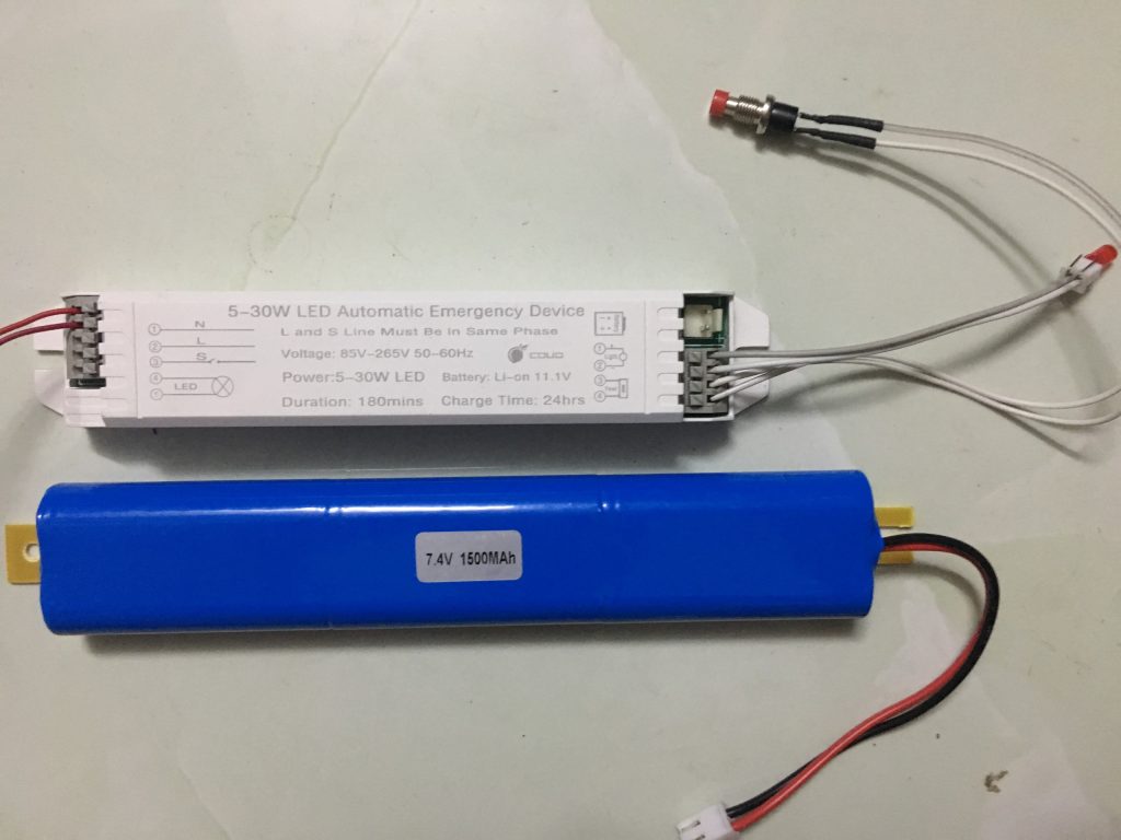 Bộ lưu điện Led 9W-30W Duhal 3000mAh