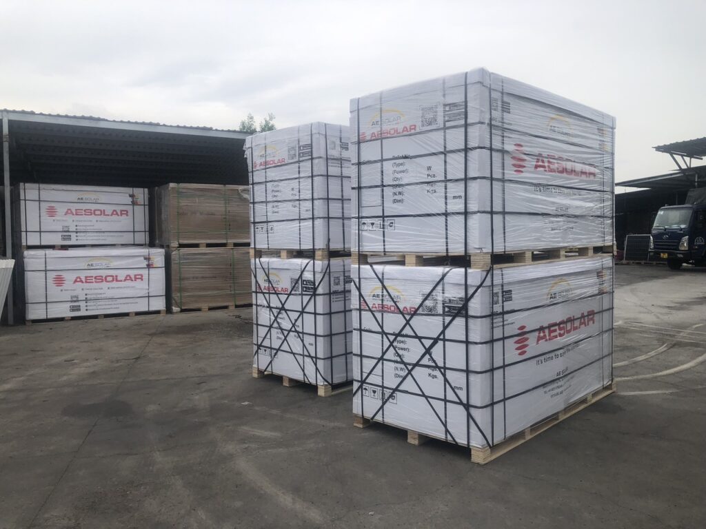 Tấm pin năng lượng mặt trời AE SOLAR 550/580Wp | GP Tech tam pin AE solar 550wp | GP Tech