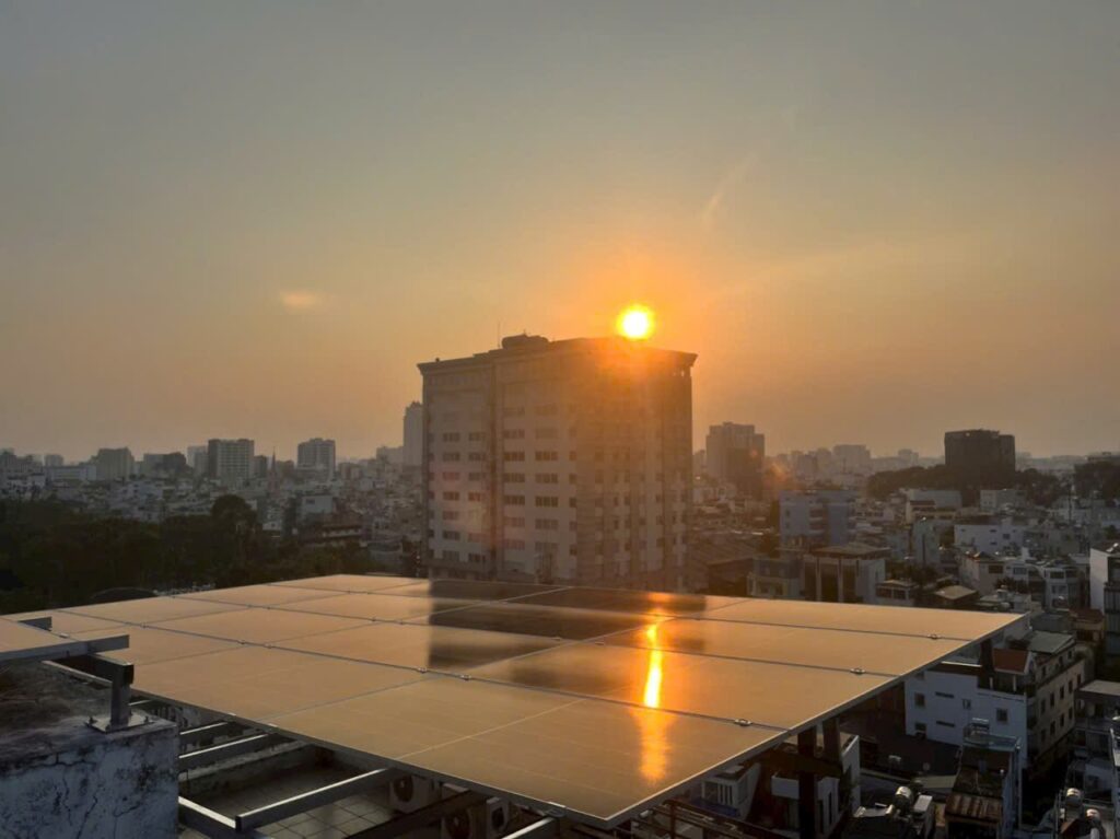 Điện năng lượng mặt trời 5.5kw có lưu trữ 14kwh Điện năng lượng mặt trời 5.5kw có lưu trữ 14kwh