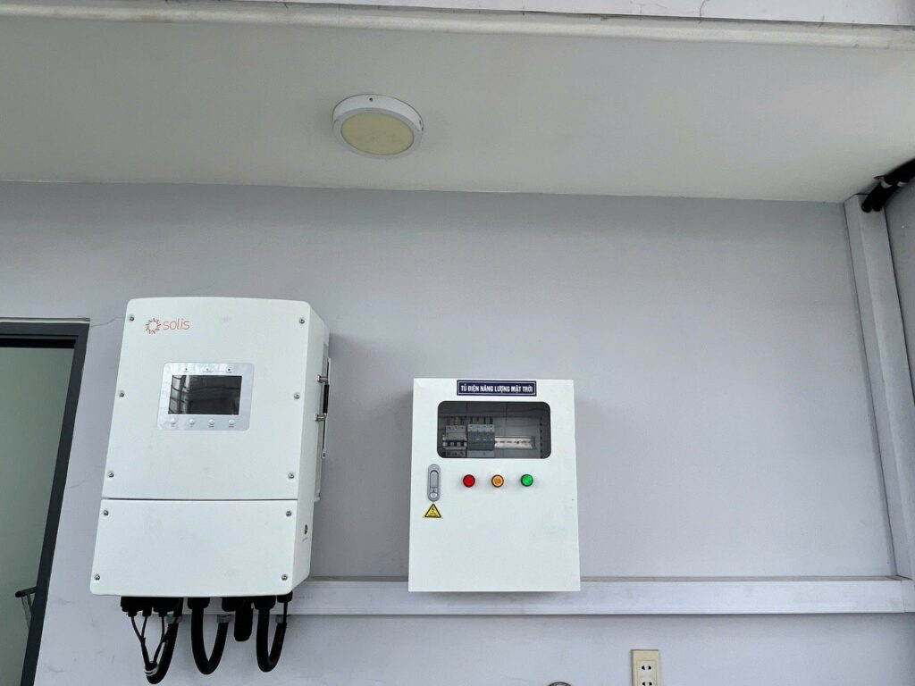 Điện Mặt Trời 5.5 KW JA Solar 620Wp + Sungrow/Solis Điện Mặt Trời 5.5 KW JA Solar 620Wp + Sungrow/Solis
